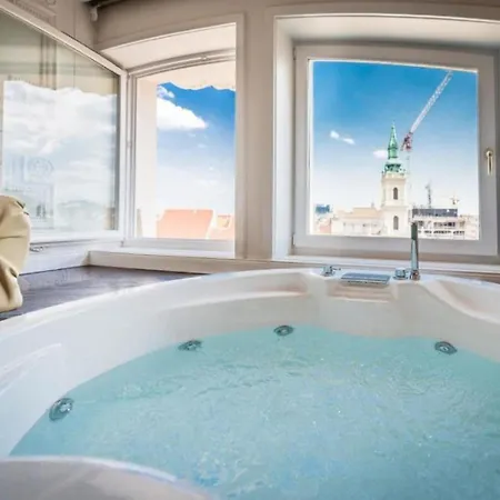 Loft View * 布达佩斯